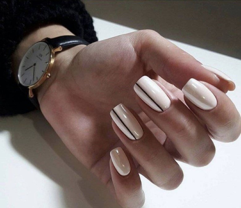 Нігті в стилі нюд