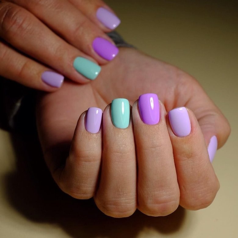 Маникюр в пастельных тонах