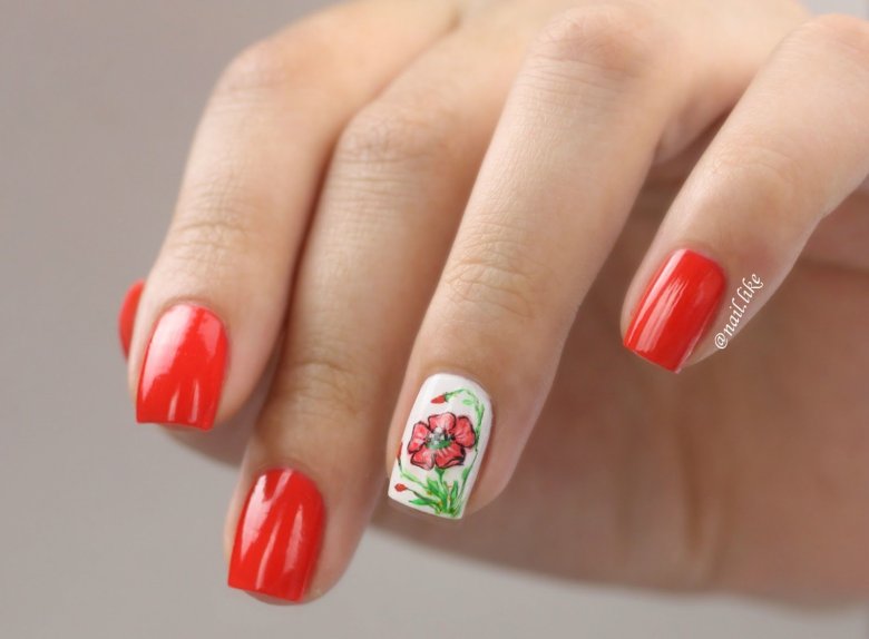 Красный френч с маками