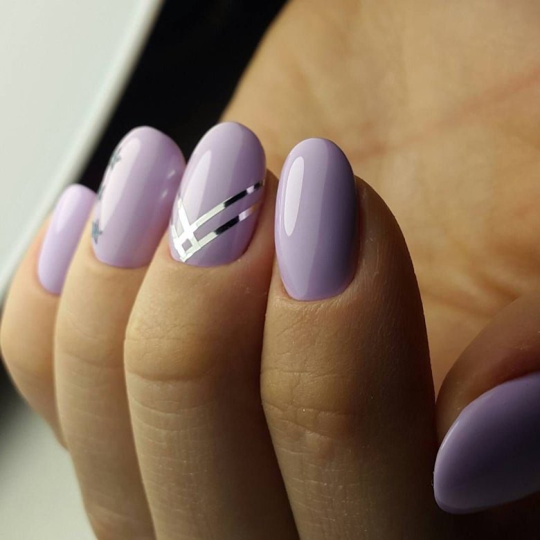 Однотонный маникюр