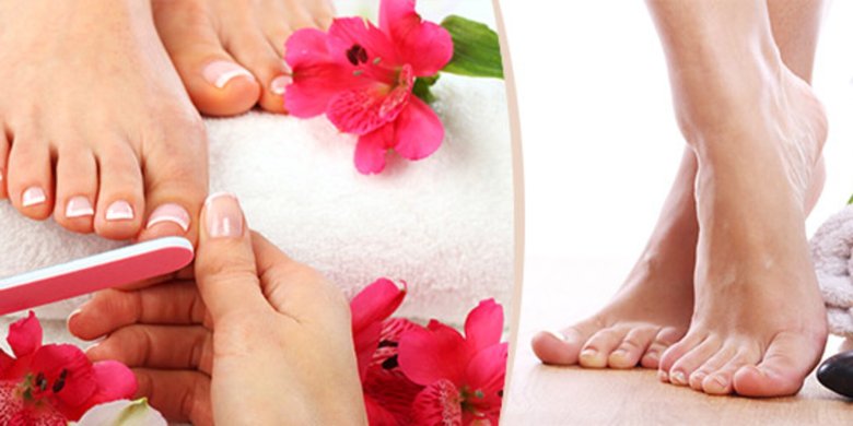 Фиолетовый педикюр со стразами