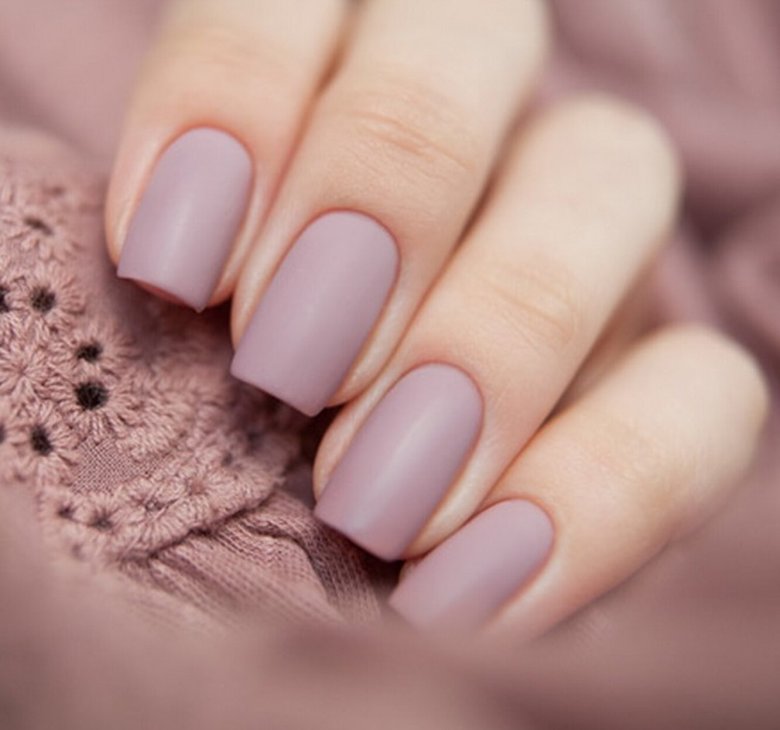 Маникюр лето однотонный