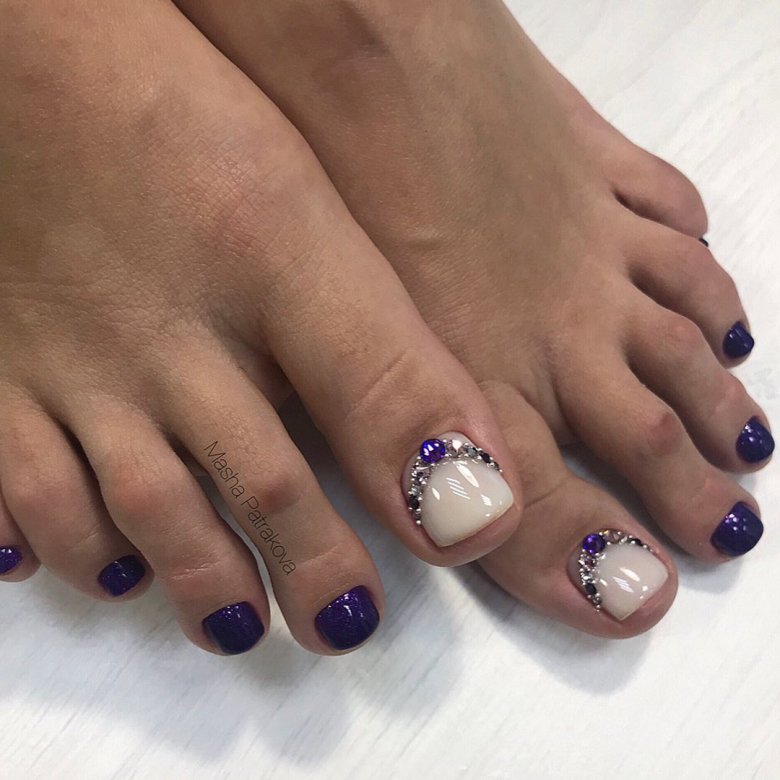 Профессиональный педикюр