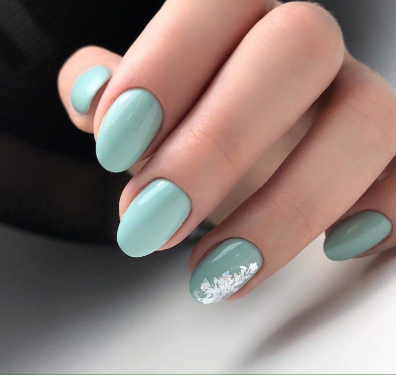 Летний маникюр на короткие ногти