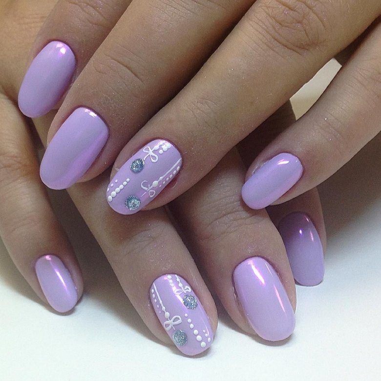 Голубые ногти