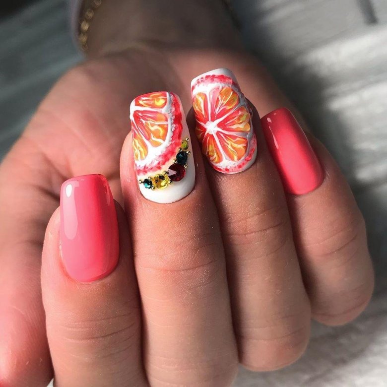 Маникюр тропики