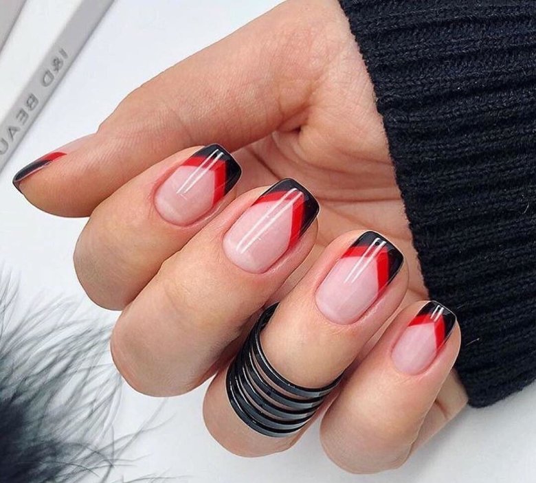 Красные ногти с черным френчем
