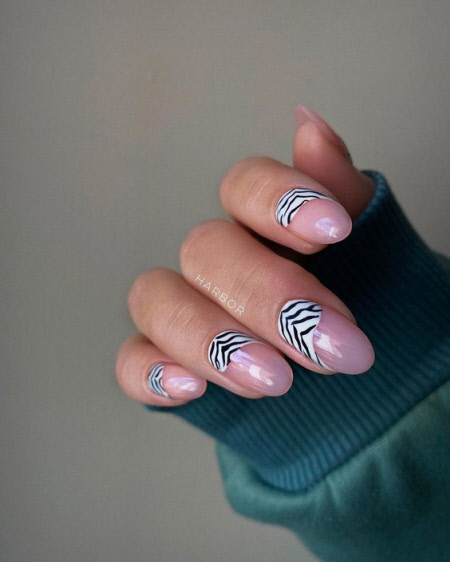 Манікюр з тваринним принтом