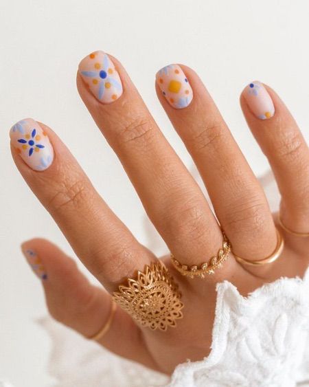 Трендовий манікюр на короткі та довгі нігті