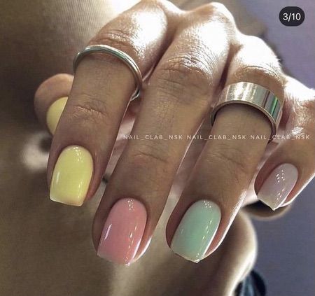 Красивий манікюр сезону