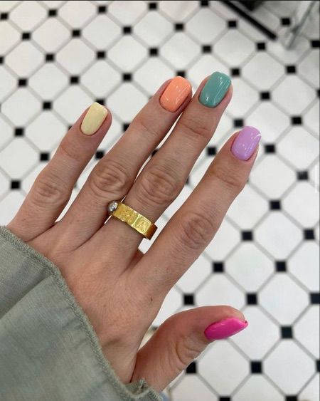 Трендовий манікюр на короткі та довгі нігті