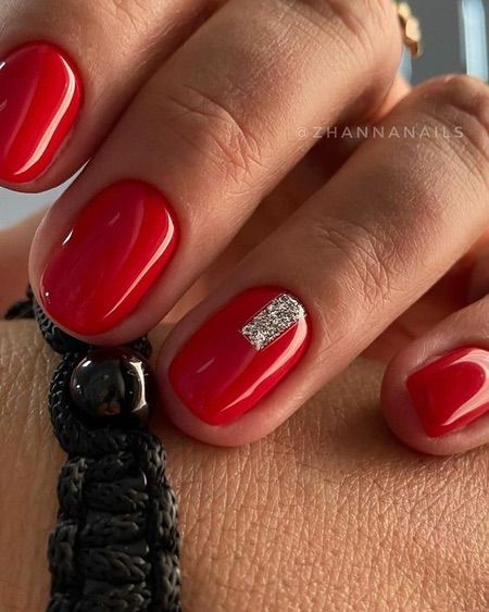 Стильний дизайн нігтів