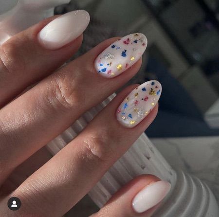 Красивий манікюр сезону