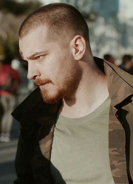 Короткі чоловічі стрижки