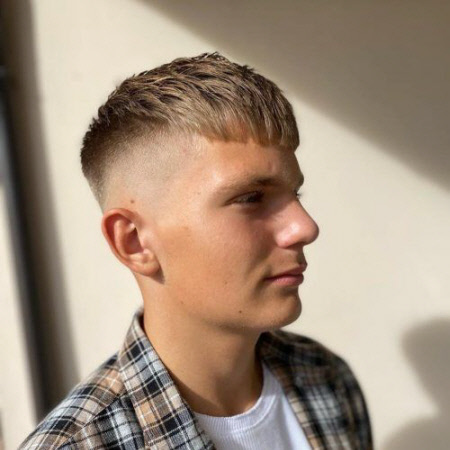 Модні чоловічі стрижки: актуальні фото