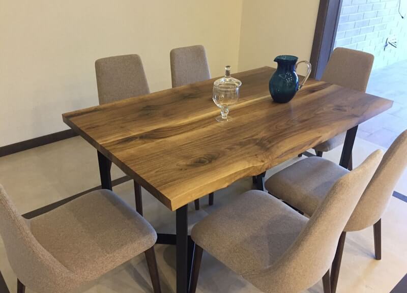 Реставрируем старый стол без шлифовки – с помощью масла