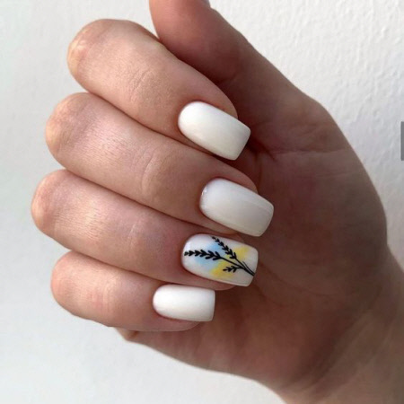 Білий манікюр із дизайном: модні тренди
