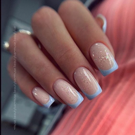 Фото красивого французького манікюру