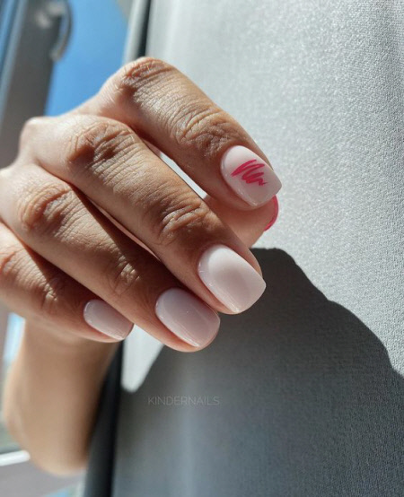 Манікюр у стилі мінімалізм