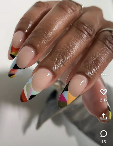 Манікюр у стилі колорблок