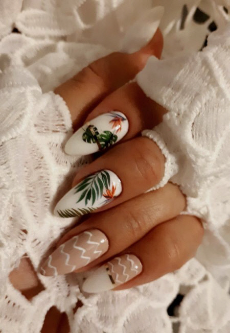 Білий манікюр із дизайном: модні тренди