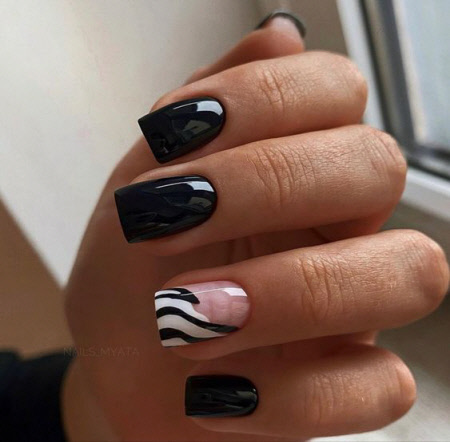 Фото новинки манікюру на квадратні нігті.