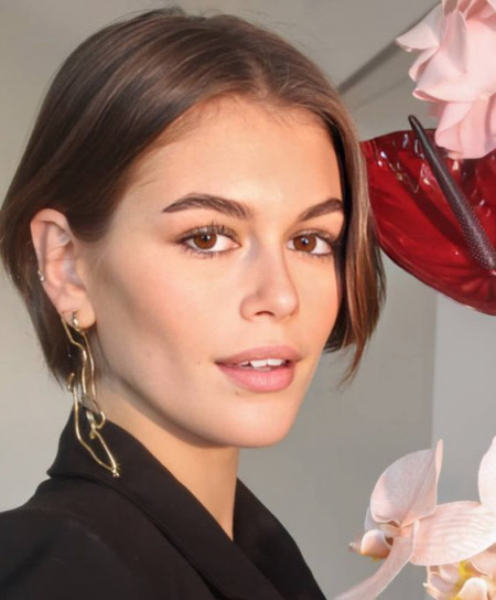 Фото актуальних жіночих стрижок