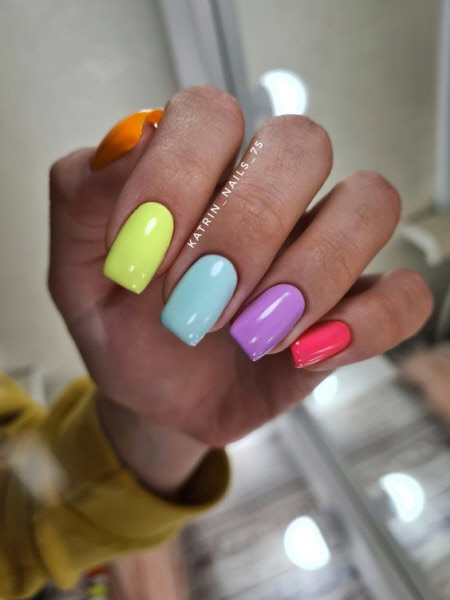 Фото модних тенденцій дизайну манікюру