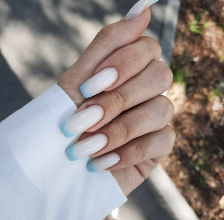 Фото красивого молочного манікюру